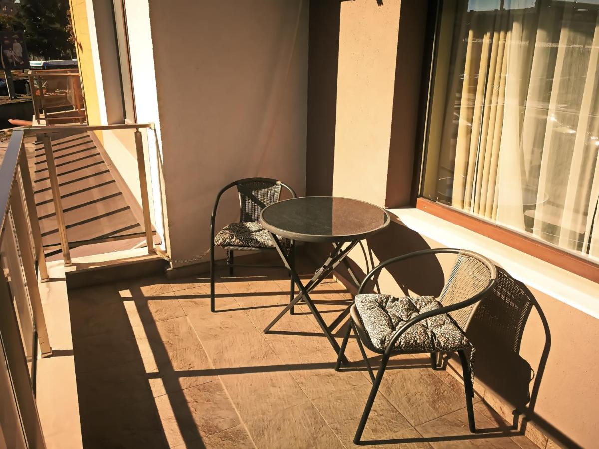 Kalina Apartment Kazanluk Bagian luar foto