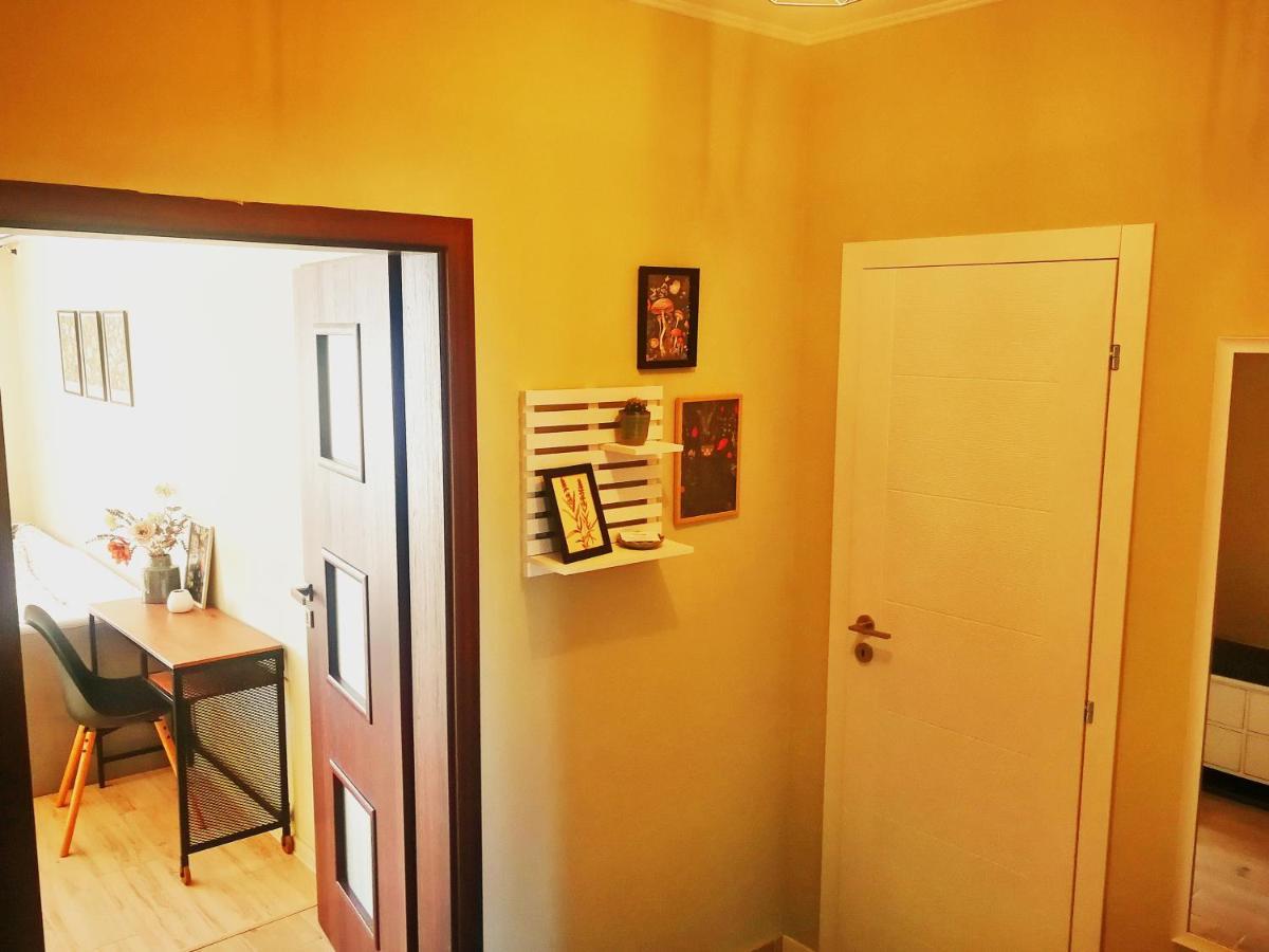 Kalina Apartment Kazanluk Bagian luar foto