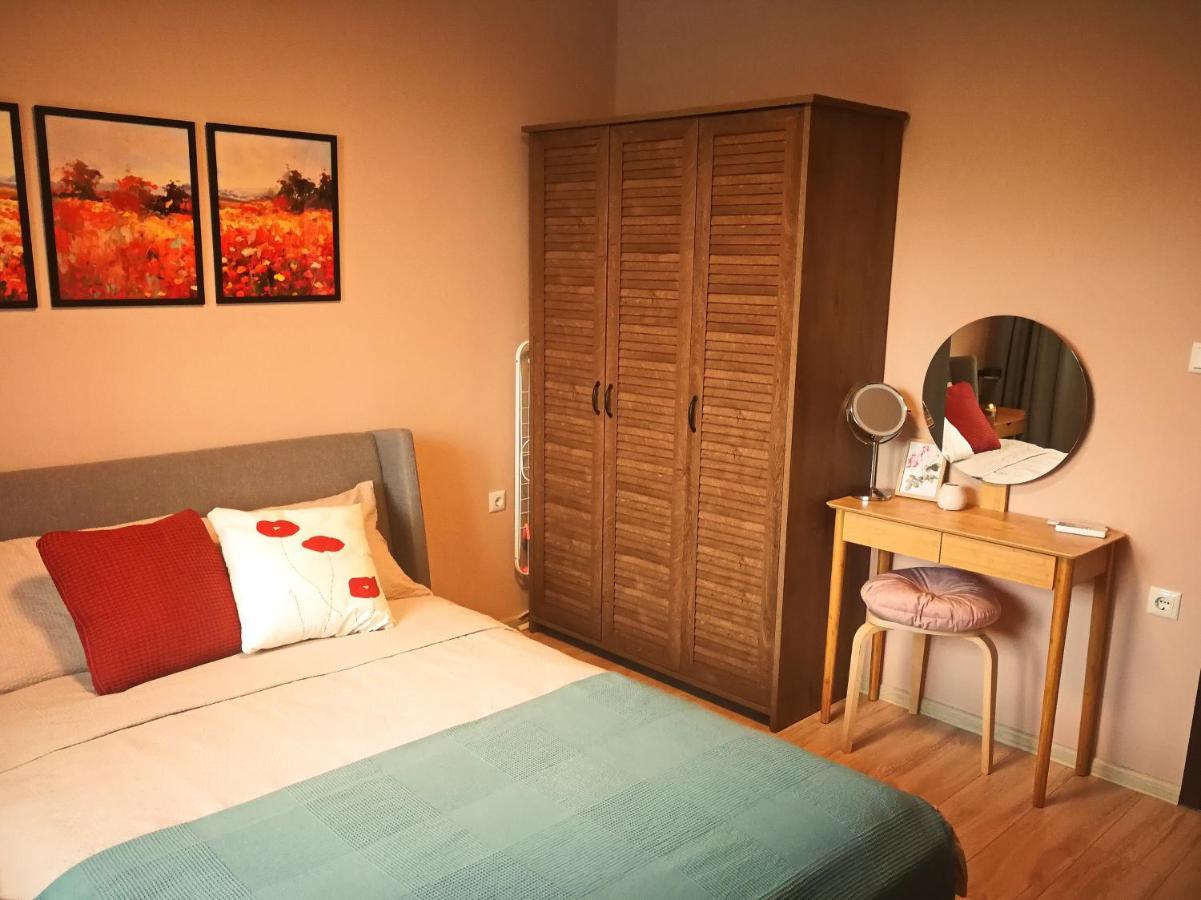 Kalina Apartment Kazanluk Bagian luar foto